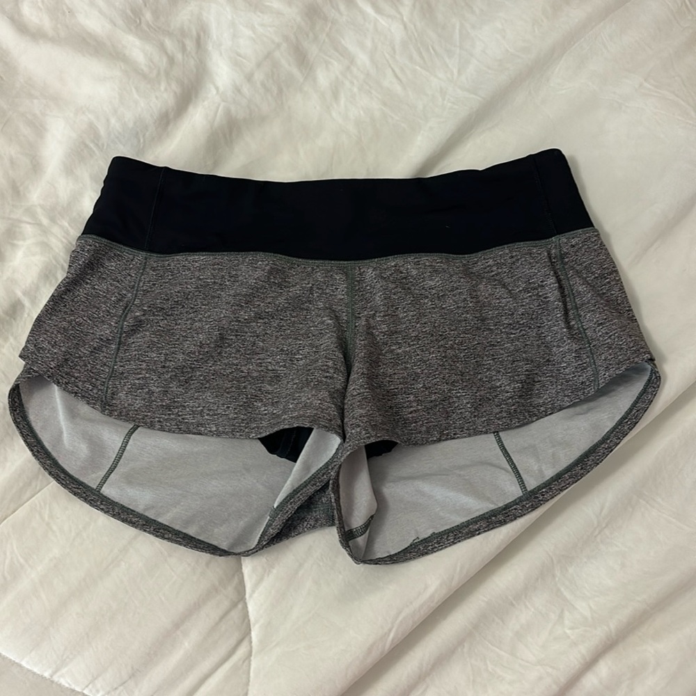 Low rise Lululemon heathered grey speed up shorts 2.5 inch